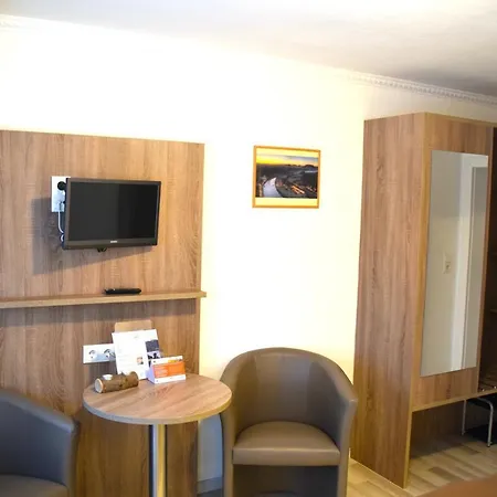 Pension Lachmann Pfaffendorf Exterior foto
